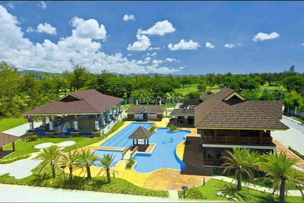 Dreamy 2Br Condo, With A Golf Course View Cebu Buitenkant foto